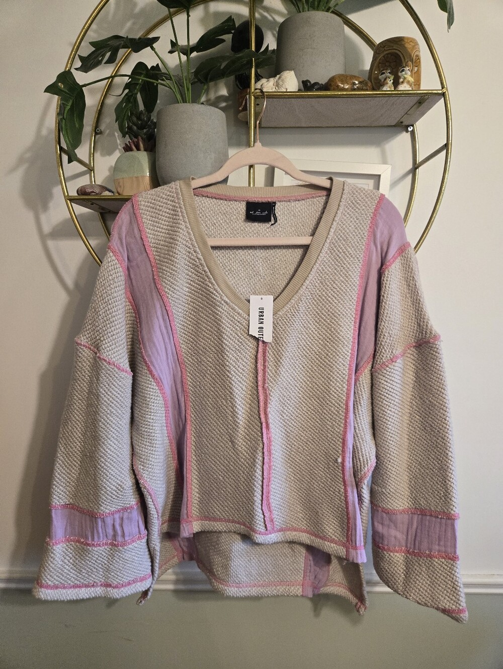 Urban Outfitters Kendra V Neck Pullover Size Small